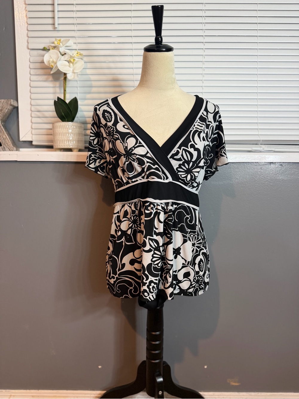 AB Studio Black White Floral Empire Waist Babydoll Top Large Boho Y2K - Picture 3 of 9